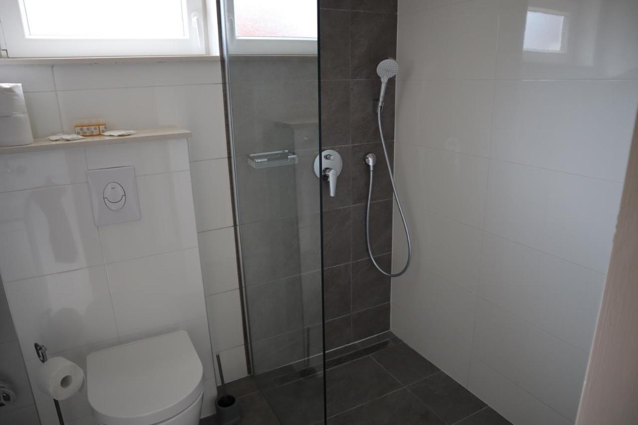 Apartments Iva Und Franka Omiš Екстериор снимка