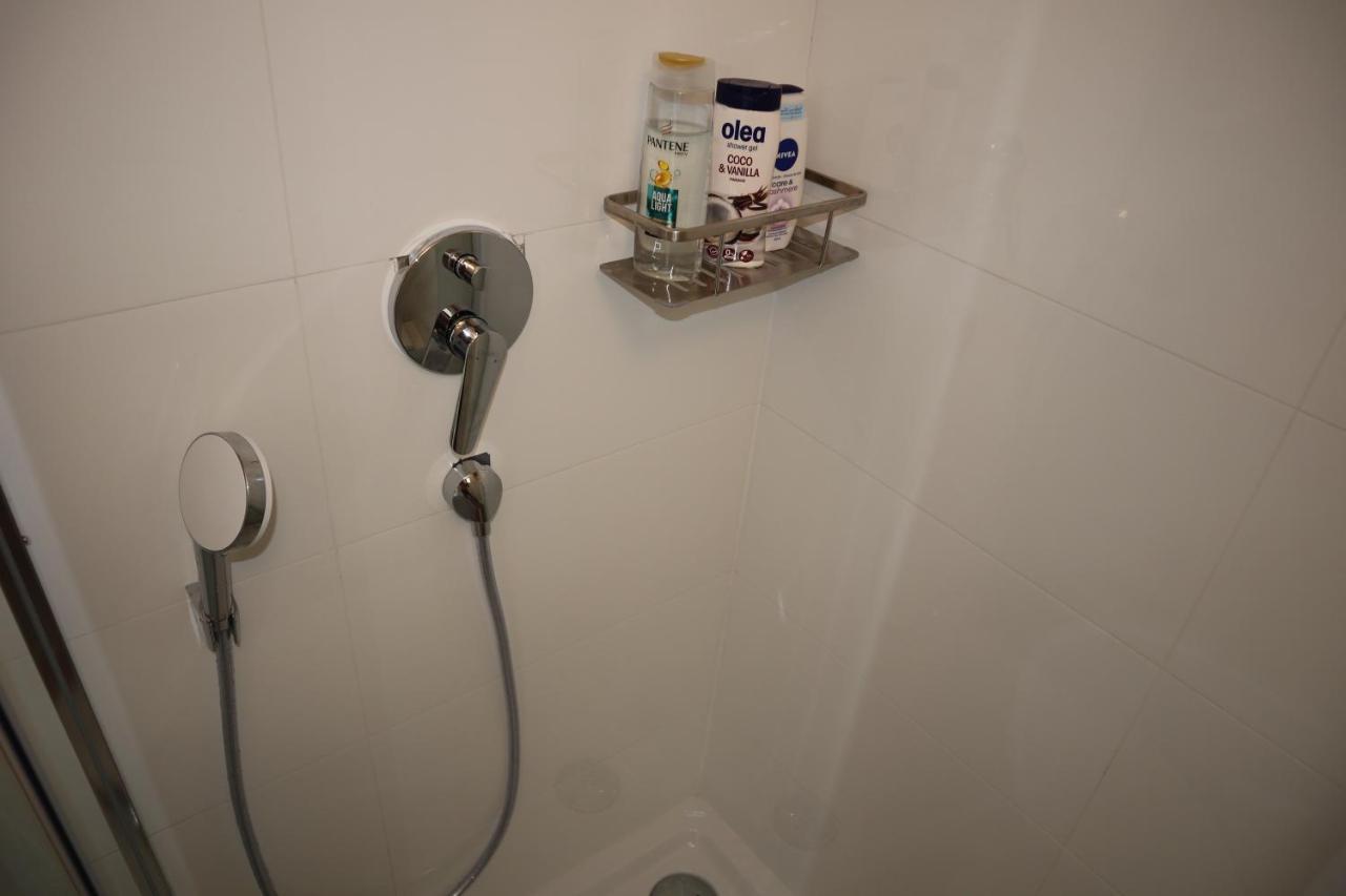 Apartments Iva Und Franka Omiš Екстериор снимка