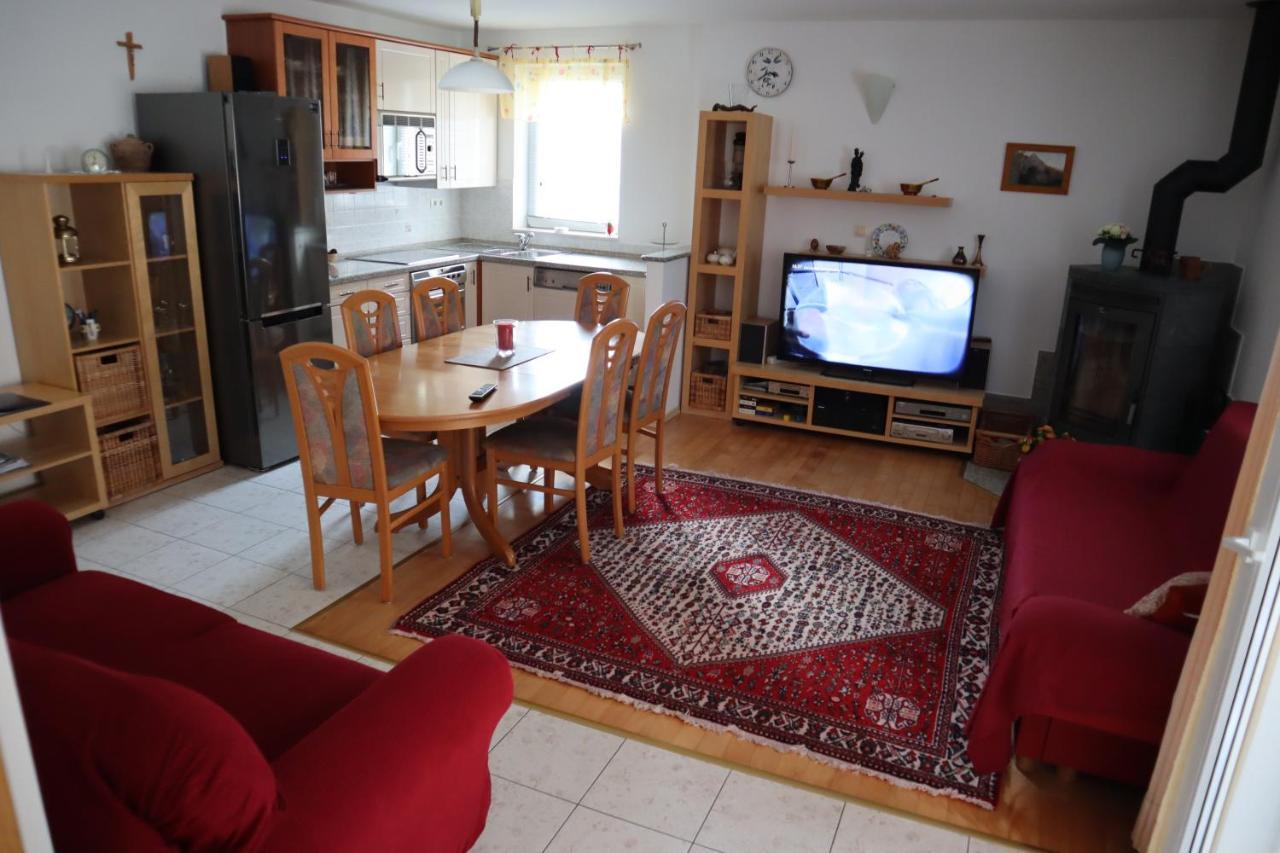 Apartments Iva Und Franka Omiš Екстериор снимка