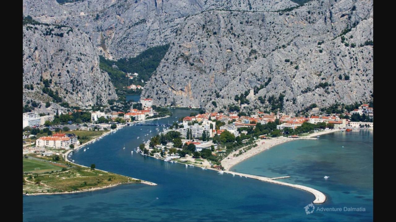 Apartments Iva Und Franka Omiš Екстериор снимка