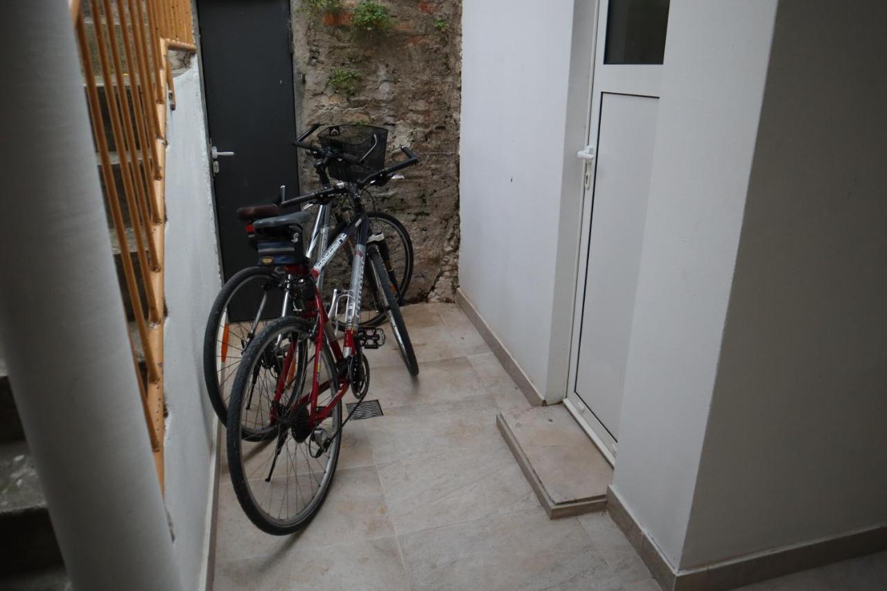 Apartments Iva Und Franka Omiš Екстериор снимка